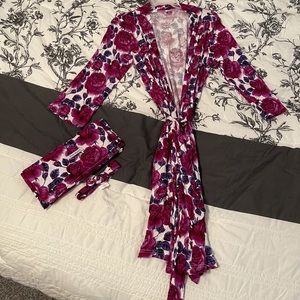 *BUNDLE* Posh Peanut Swaddle/Mommy robe set